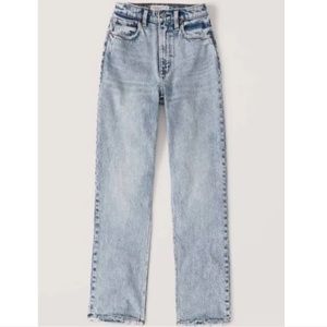 Abercrombie & Fitch Ultra High Rise 90s Straight Jeans